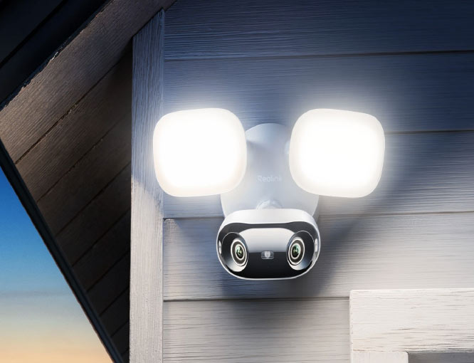 Elite Floodlight Wifi (hardwired) By Reolink - Buy Now - AU $261.28 At The Tech Geeks Australia