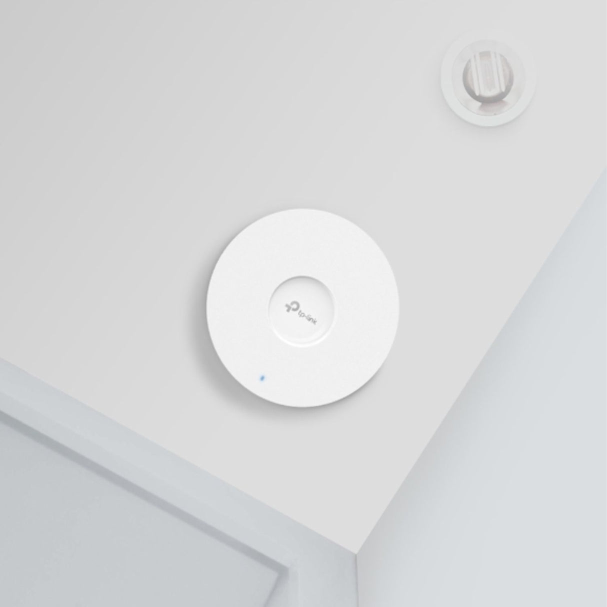 TP-Link EAP653 Omada AX3000 Ceiling Mount WiFi 6 Access Point, 574Mbps at  2.4 GHz + 2402 Mbps at 5 GHz, 2—Internal Antennas, 160MHz  Supported, MU-MI By TP-LINK - Buy Now - AU $144.86 At The Tech Geeks Australia