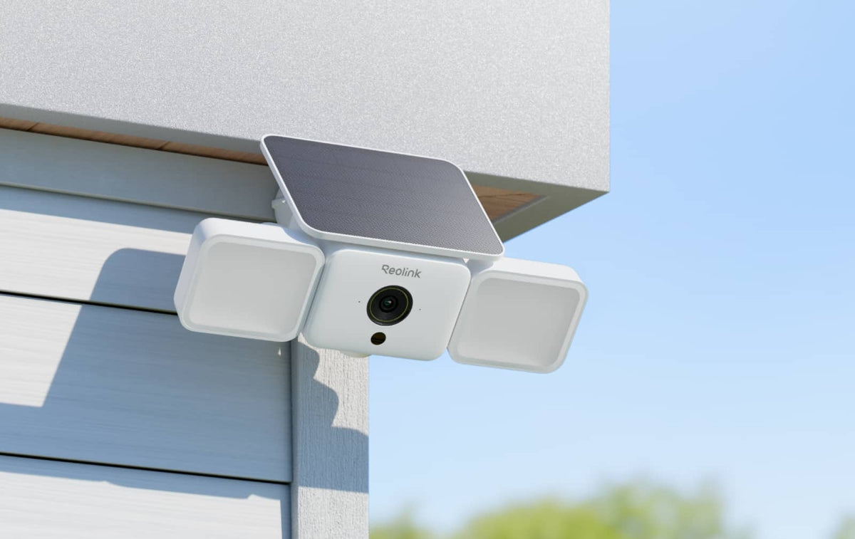solar-floodlight-wifi - Reolink Solar Floodlight Camera (4)